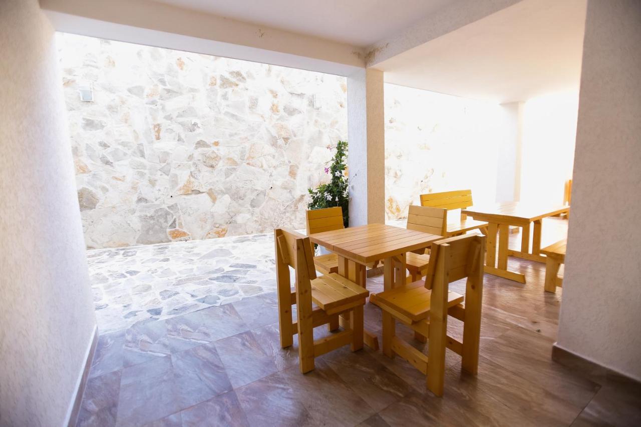 Villa Blanca Petrovac Exterior photo